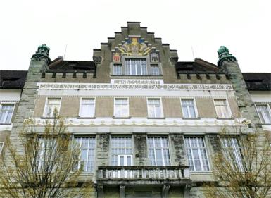 HTL-Schüler lieh Kriminellen sein Handy und Konto
