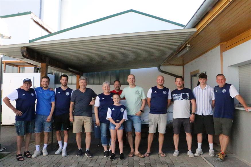 Hannes Schermann, Simon Koo, Philipp Frühwirth, Norbert Seifner, Dagmar Windisch, Vanessa Windisch, Thomas Perchtold, Obmann Martin Wolf, Martin Putz, Peter Leidl, Niklas Pinter und Viktor Koo freuten sich auf das diesjährige Sportfest.