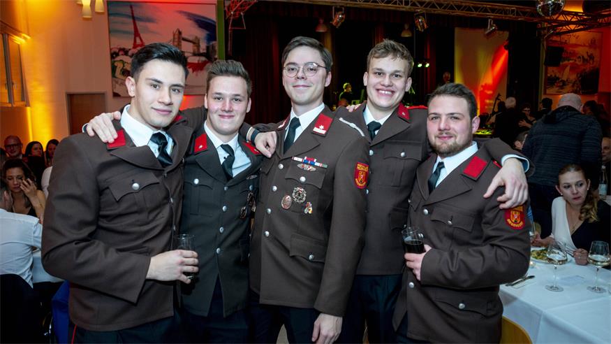 „Alles Walzer!“ statt „Wasser marsch!“ beim Feuerwehrball Zillingtal