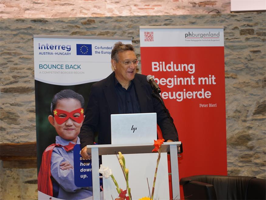 „7 Tage für Frieden“ Hauptreferent Karim El-Gawhary sprach unter anderem über Medienkompetenz.