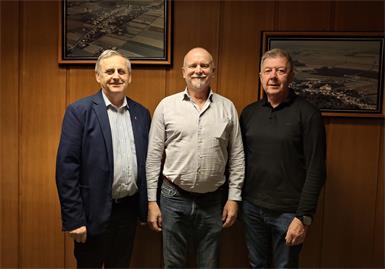 Heribert Rabel wurde neu in den Reihen der SPÖ angelobt. Bürgermeister Herbert Schedl und Vizebürgermeister Stefan Rabel hießen ihn (wieder) in den Reihen des Gemeinderates willkommen.