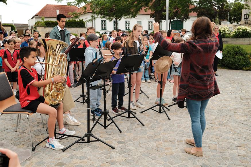 St. Margarethen: Schulschlussfeier am Hauptplatz