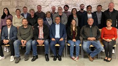 Im Breitenbrunner Gemeinderat sind fünf der sechs angetretenen Parteien vertreten. Die NEOS mit Christoph Schneider (vorne l.) erreichten hier ihr bestes Ergebnis.