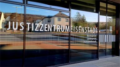Im Justizzentrum Eisenstadt fand am Dienstag der vierte Verhandlungstag im bisher größten Prozess in der Causa Commerzialbank statt.