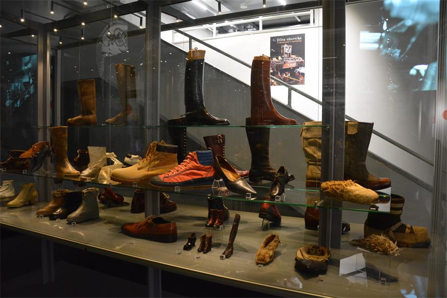 Auf Entdeckungstour zwischen Schloss, Schuhmuseum und Sliwowitz