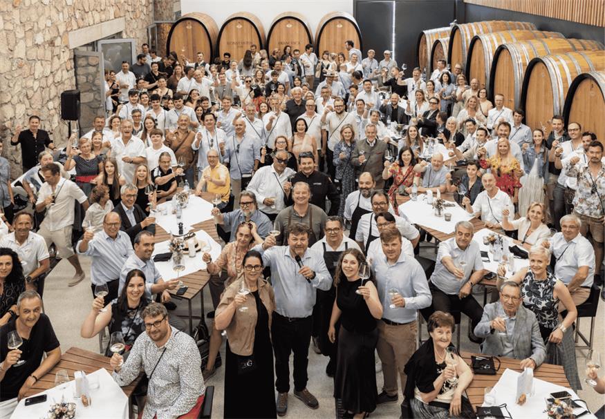 Im geschichtsträchtigen Weinkeller. Rund 200 geladene Gäste ließen sich die Geburtstagsparty der „Cuvée G“ nicht entgehen.