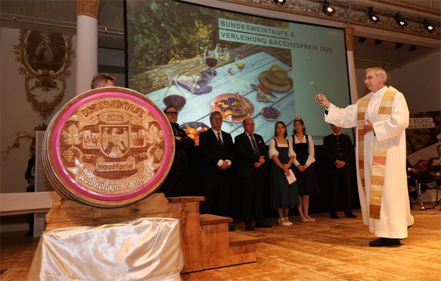 Weintaufe und Bacchuspreis im Schloss Esterhazy