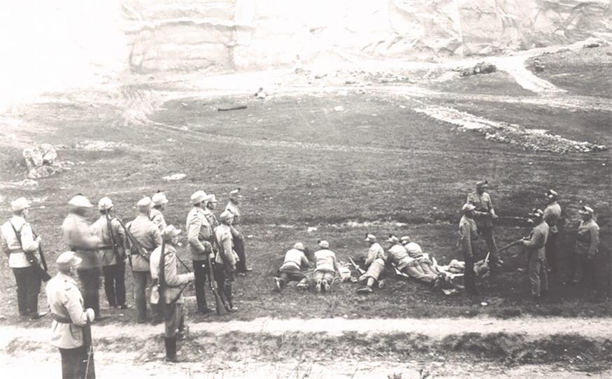 In der St. Georgener Sandgrube führten die "Ostmärkischen Sturmscharen" Schieß- und Exerzierübungen durch. 