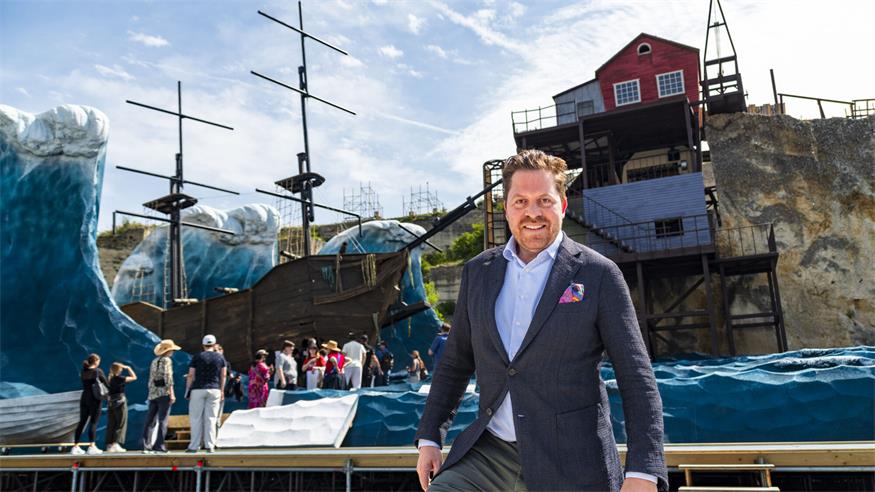 Intendant Daniel Serafin beim Probenstart für "Der Fliegende Holländer" im Steinbruch St. Margarethen.