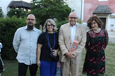 Intendant Wolfgang Böck und Produktionsleiterin Karin Gollowitsch konnten KBB-Geschäftsführerin Claudia Prieber samt Gatten Wolfgang. 