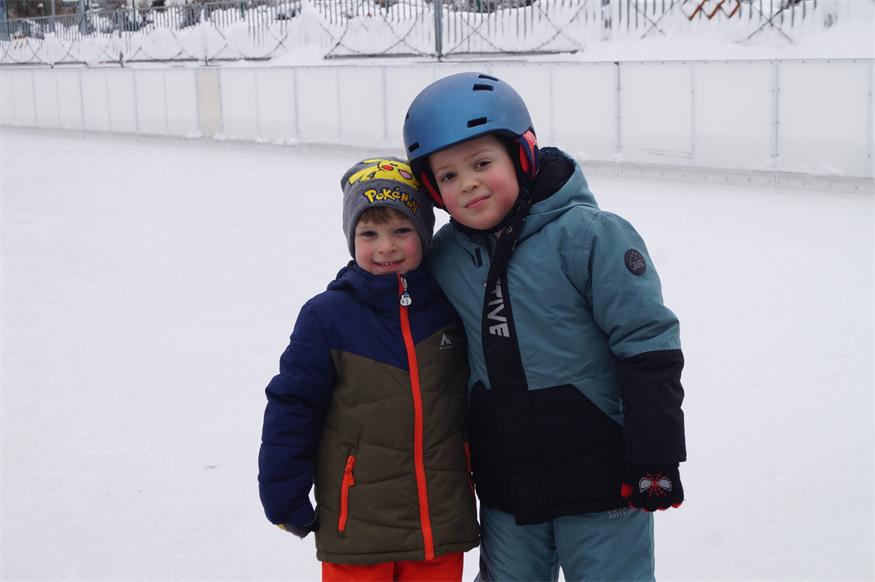 Kunsteisbahn Mattersburg: Winteridylle und Freude über Eislauf-Kurs