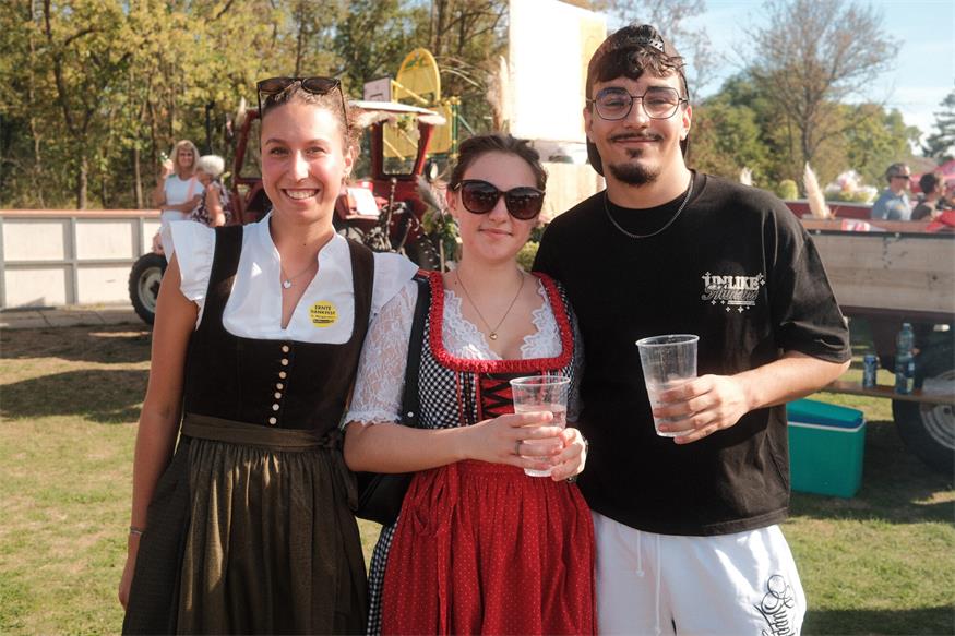 Jana Katter, Natascha Gollubits und Gabriel Stancu
