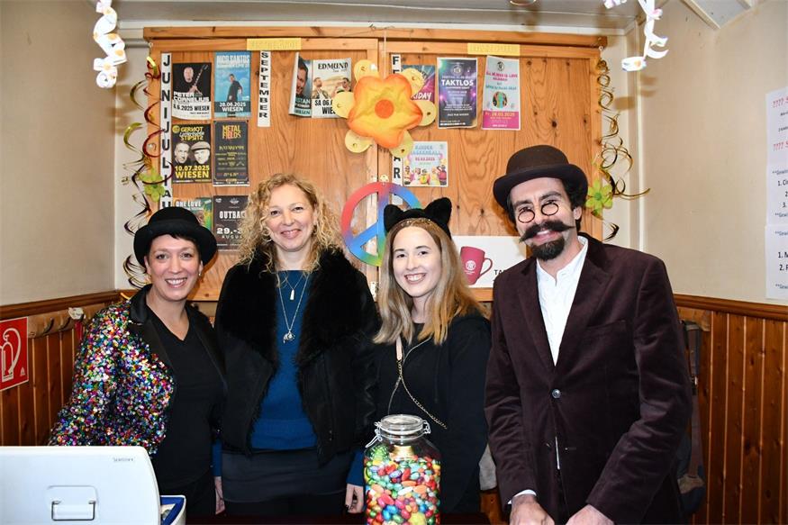 Kindermaskenball im Jazz Pub in Wiesen