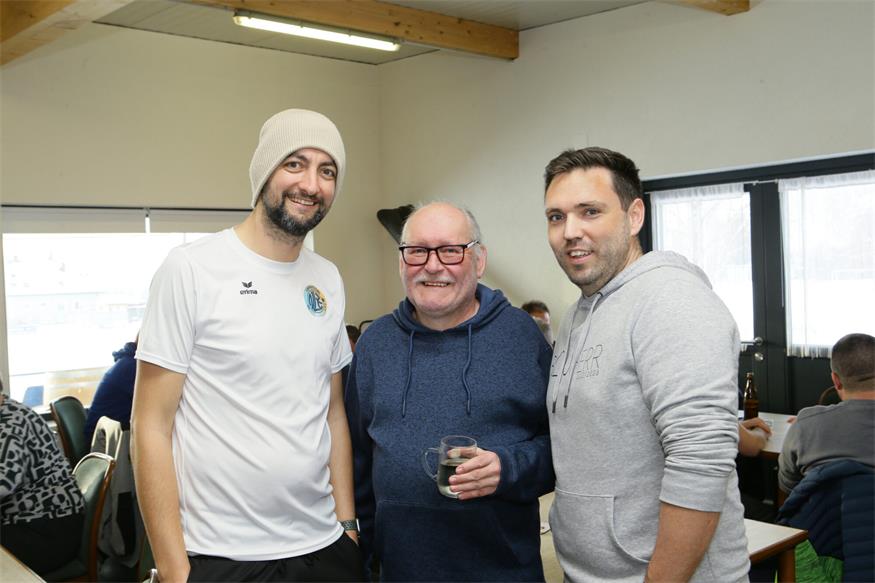 Sportverein lud zum Allerlei-Schnapsen