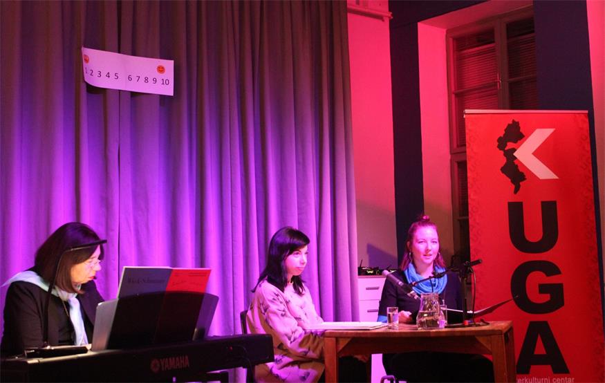 Johanna Himmelbauer, Valentina Himmelbauer und Astrid Perz luden zu einer Lesung mit Musik unter dem Motto "Frauenwelten".