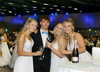 Julia Pogac, Marc Kroboth, Laura Sophie Bleier und Hannah Rudolits. 
