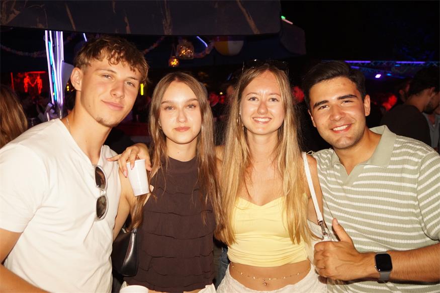 SLESS Beachparty bot Partystimmung pur