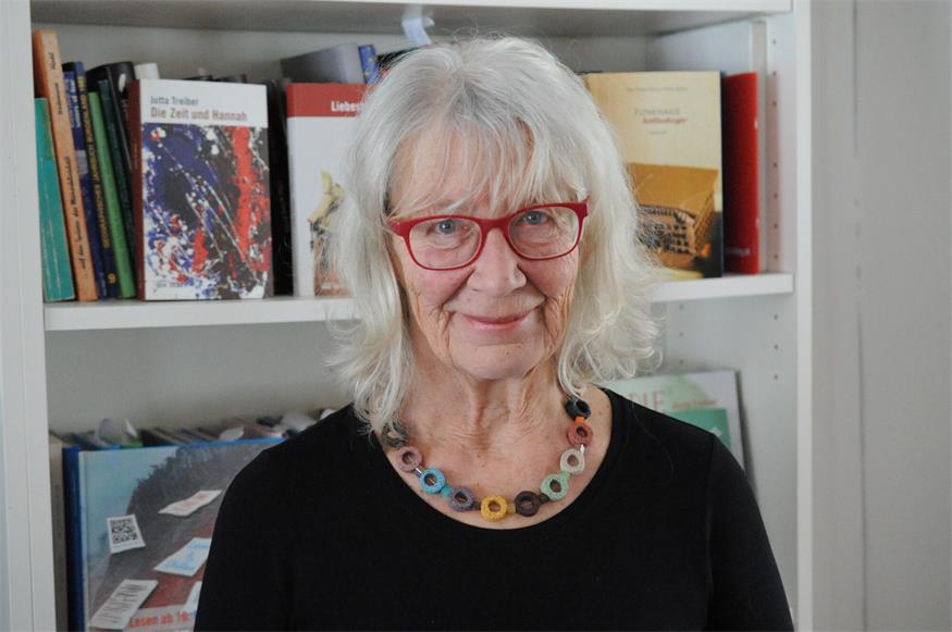 Jutta Treiber präsentiert mit ihrem Mann Joe (nicht am Bild) ihr erstes gemeinsames Buch „Kurztrip nach Absurdistan" im Rahmen der Pullenale. Die Buchpräsentation findet am 24. September um 19 Uhr im Kino in Oberpullendorf  statt. 