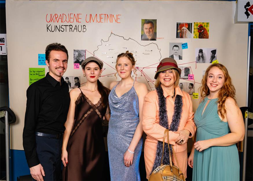 KUGA Crime. Der KUGA-Vorstand Benjamin Kuzmits, Yara Tobler, Miriam Kaar, Obfrau Jelka Zeichmann-Kocsis und Katica Mesner-Kinda.
