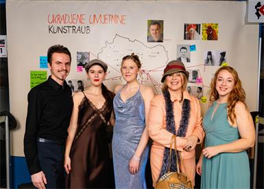 KUGA Crime. Der KUGA-Vorstand Benjamin Kuzmits, Yara Tobler, Miriam Kaar, Obfrau Jelka Zeichmann-Kocsis und Katica Mesner-Kinda.