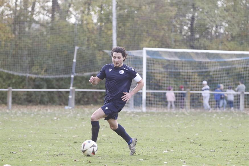 Kapitän Simon Werdenich will die Saison noch „anständig“ zu Ende spielen. Dann geht's in der 1. Klasse Nord weiter. Der Plan: Mit vielen Eigenbauspielern. 