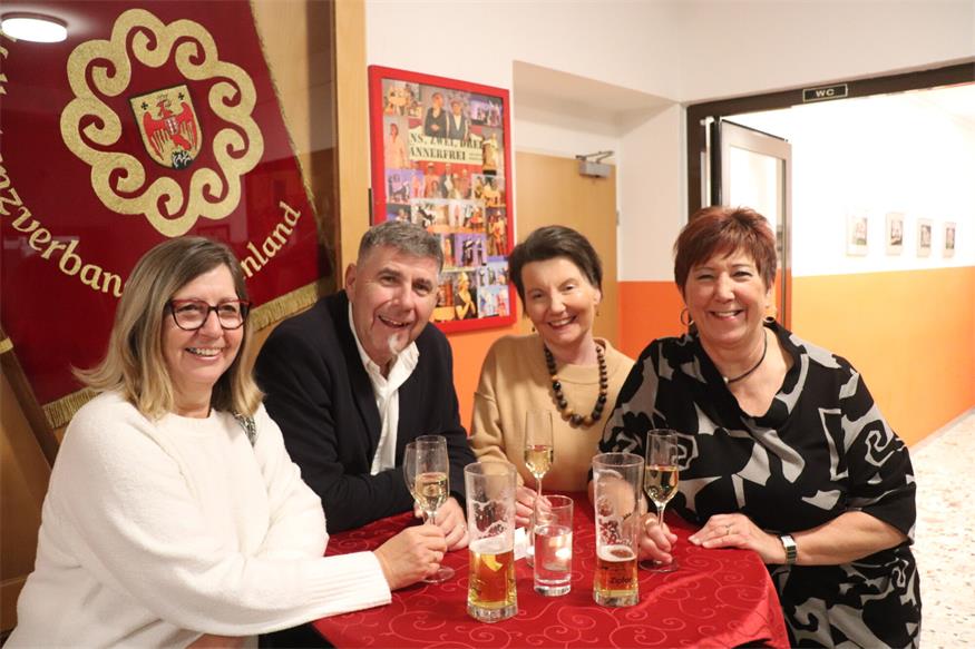 Theater in Neudörfl: Premiere strapazierte gehörig die Lachmuskeln