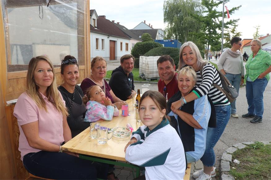 Neudörfler Dorffest: Hauptstraße verwandelte sich erneut in Festmeile