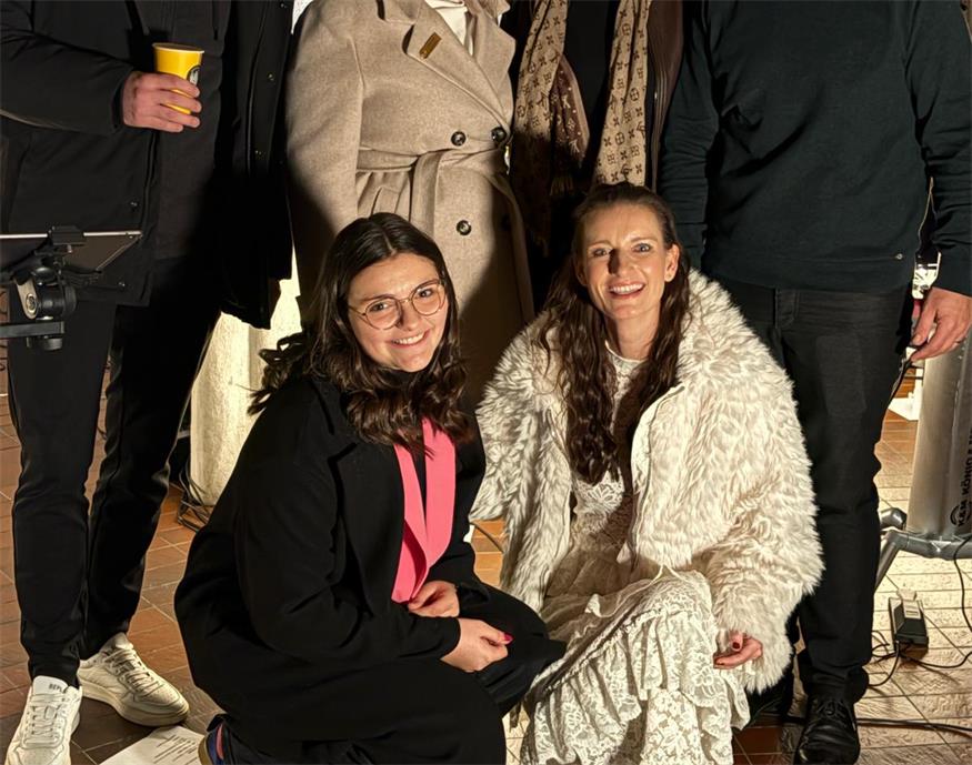 Keyboarder Gregor, Clubpräsidentin Nicole Hahn, Vizepräsidentin Angelika Senninger, Gitarrist Günther, Lina Toth und Die Mayerin. 
