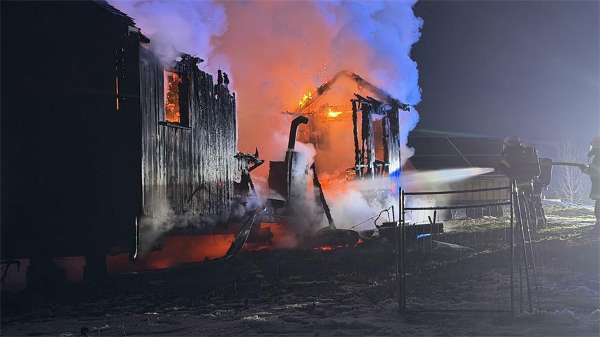 Klirrende Kälte und schwieriges Gelände forderten die Einsatzkräfte bis in die Nachtstunden.