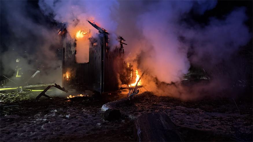 Klirrende Kälte und schwieriges Gelände forderten die Einsatzkräfte bis in die Nachtstunden.