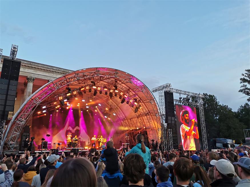 FäaschtBänkler spielten „Lieblingslieder“ im Schlosspark Eisenstadt