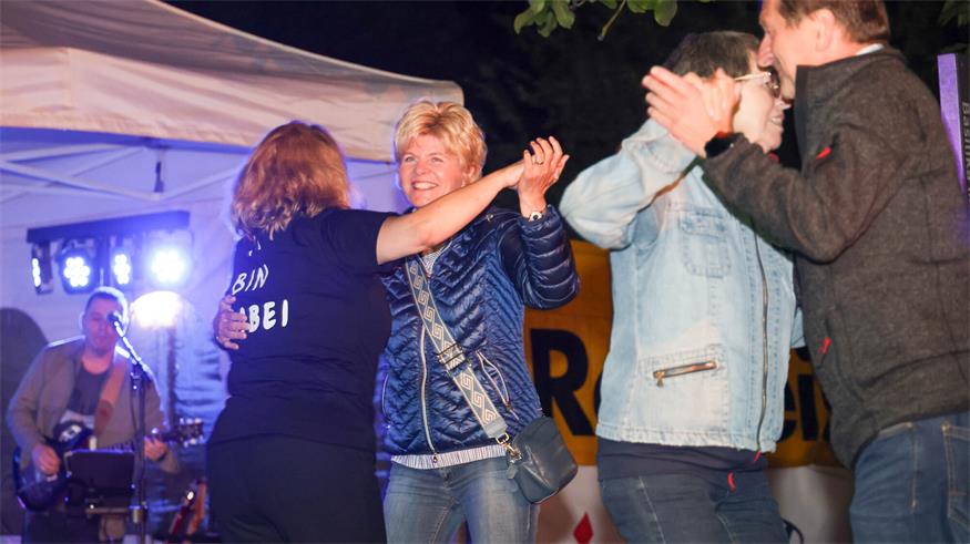 Partystimmung am Dorfanger Lorettos