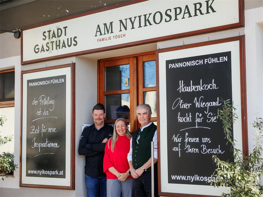 Küchenchef Oliver Wiegand, Restaurantleiterin und Sommelière Nicole Wandalller und Patron Fritz Tösch