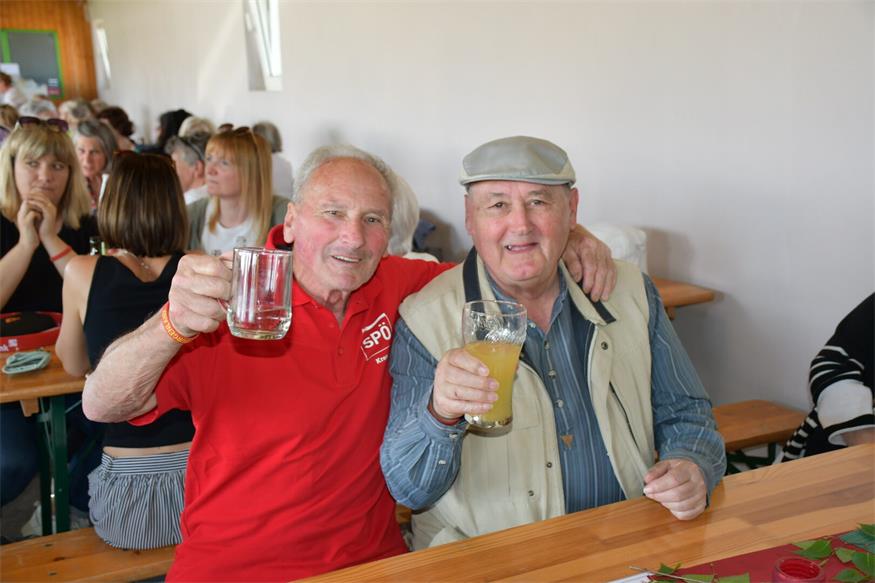 Gelungene 1. Mai-Feier bei strahlendem Wetter