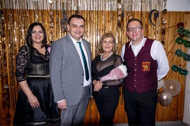 Landeshauptmann-Stellvertreterin Astrid Eisenkopf, Vize-Bürgermeister Dragan Kunkic, Bürgermeisterin Maria Zoffmann und MV Großhöflein-Obmann Florian Blümel.
