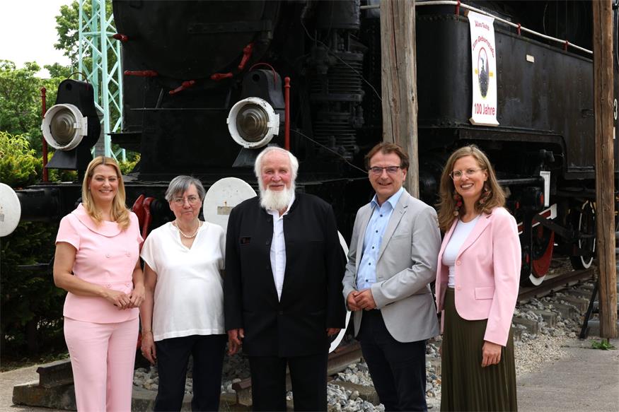Landesrätin Daniela Winkler, Christine und Josef "Beppo" Haubenwallner (Museum Mönchhof), Gert Polster (Landesmuseum) und Landeshauptmann-Stellvertreterin Anja Haider-Wallner.
