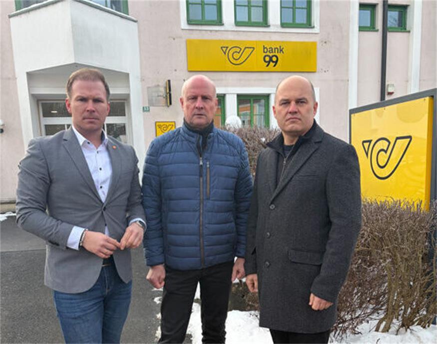 Landtagsabgeordneter Fabio Halb, Bürgermeister Reinhard Deutsch und Bundesrat Mario Trinkl kämpfen um die Zustellbasis.