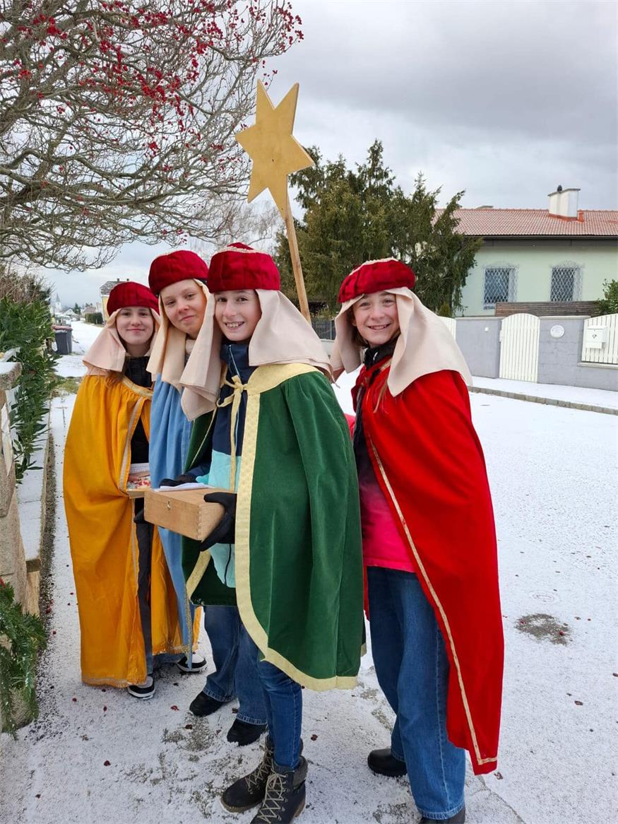 Neudörfler Sternsinger unterstützen Dreikönigsaktion