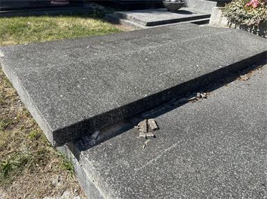 Laut Polizei wurde an 20 Gräbern auf dem Parndorfer Friedhof versucht, sie mit einem Brecheisen zu öffnen.