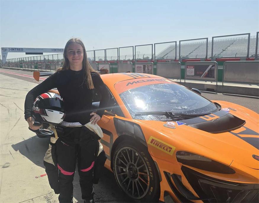 Lena Pichler überzeugte mit dem 620 PS starken McLaren Artura Trophy EVO.