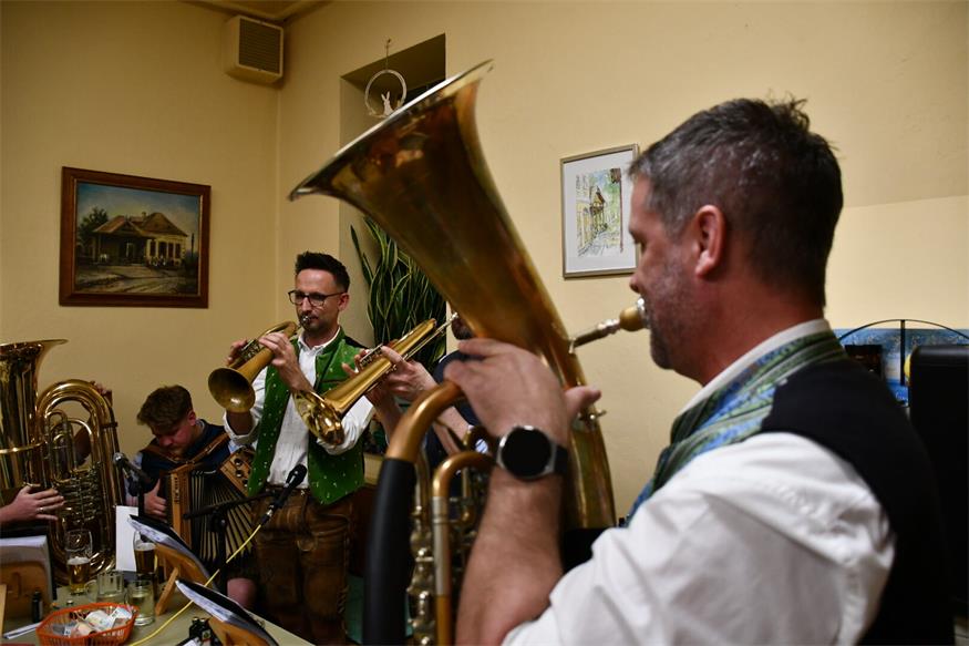 Musikantenstammtisch: „Schwanzlmusi“ spielte auf