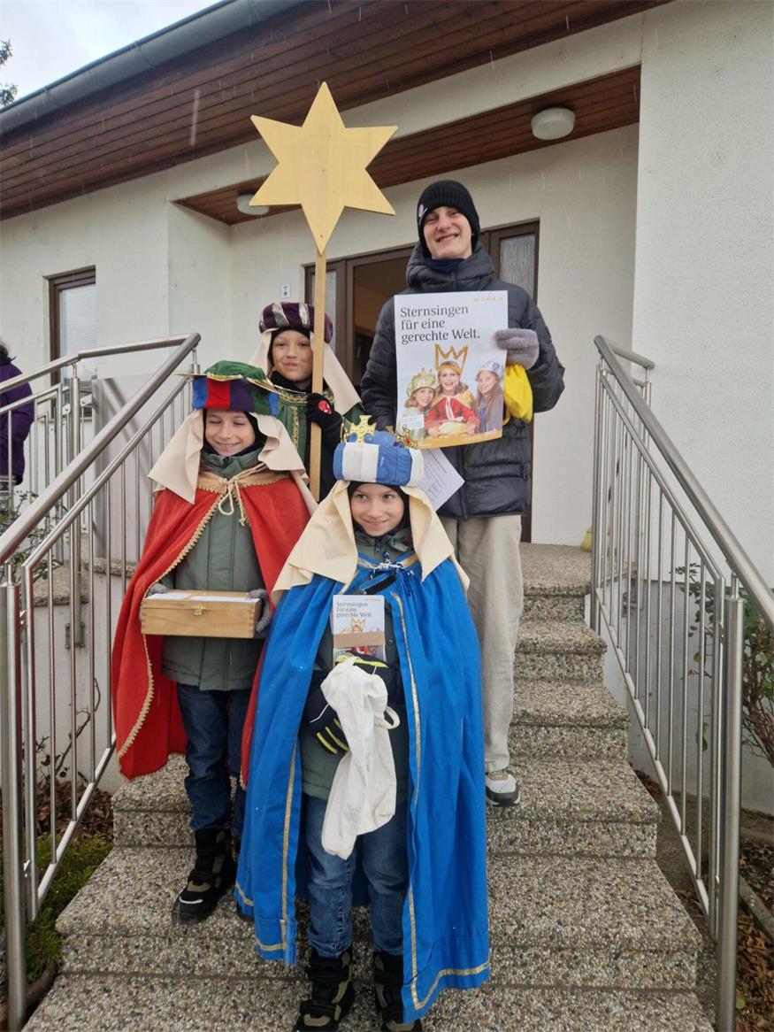 Neudörfler Sternsinger unterstützen Dreikönigsaktion