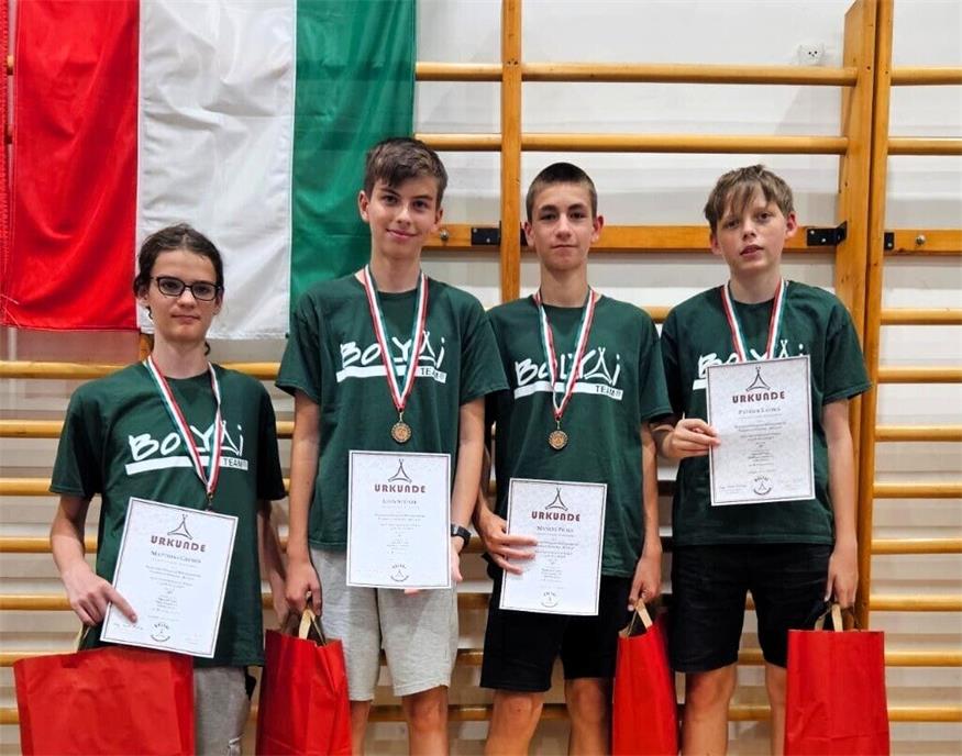Leon Steiner, Manuel Pilles, Patrick Lacika und Matthias Gruber gewannen die Bronzemedaille. 
