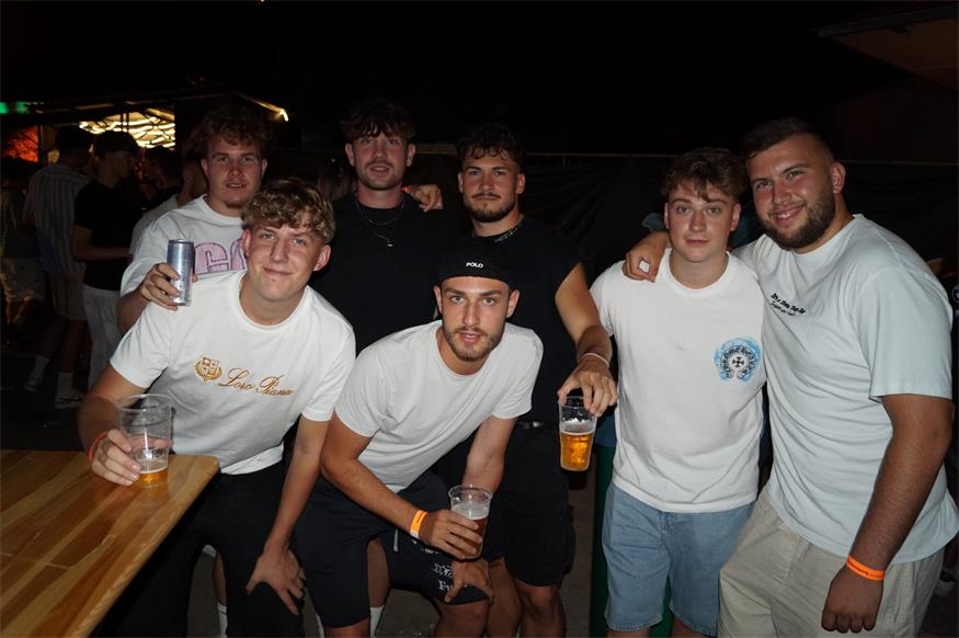 SLESS Beachparty bot Partystimmung pur