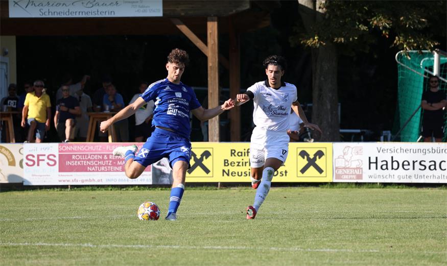 Lukas Burian (r.) und seine Halbturner hatten gegen Kohfidisch mit 3:1 die Nase vorne.