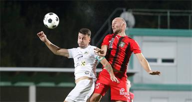 Marcel Szikonya und seine SK Pama-Kollegen knöpften im September Parndorf (Lukas Rath, re.) mit 2:2 einen Punkt ab. Folgt jetzt ein noch größerer Coup?