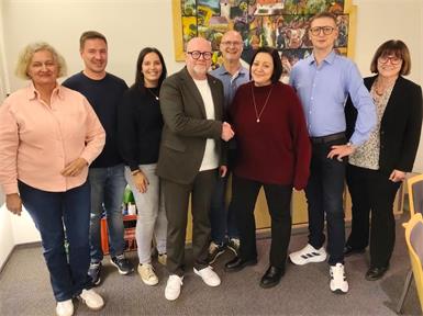 Maria Höferer, Patrick Dorner, Anika Ecker, Bürgermeister Jürgen Hofer, Vizebürgermeisterin Eva Heidenreich, Josef Kuzmits, Christopher Hofer und Waltraud Reisner-Igler.