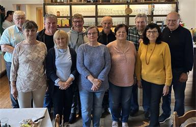 Maria Sommer-Hartter, Robert Novakovits und Mitglieder des neuen Vorstands des Seniorenbundes Neuberg
