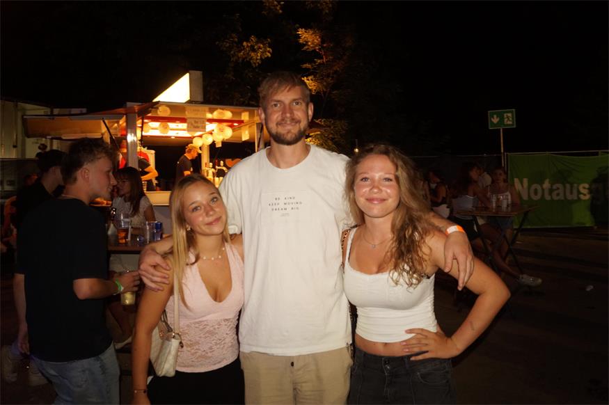 SLESS Beachparty bot Partystimmung pur