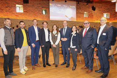 Mario Herger, Patrick Ratheiser, Michael Sedlak, Matthias Unger, Karin Tausz, Landesrat Leonhard Schneemann, Tanja Spennlingwimmer, Florian Pif und Georg Schönbauer (v.l.) beim Symposium in Schlaining.